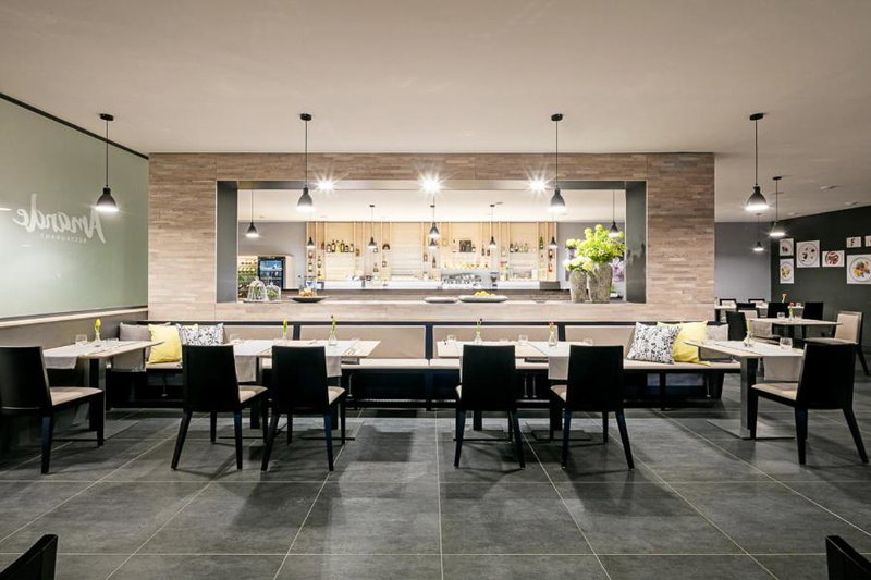 Wine Wellness Hotel Amande Hustopeče, Breclav, Czechia