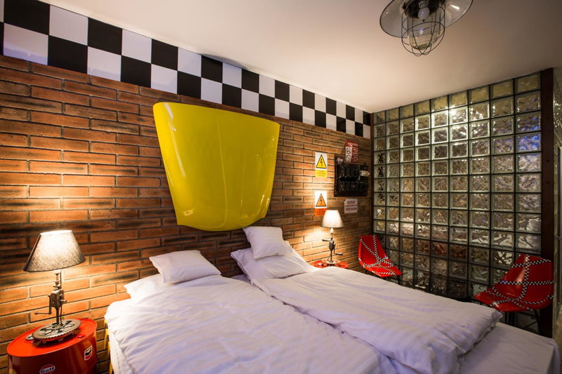 Retro hotel Garage, Ostrava, Czechia