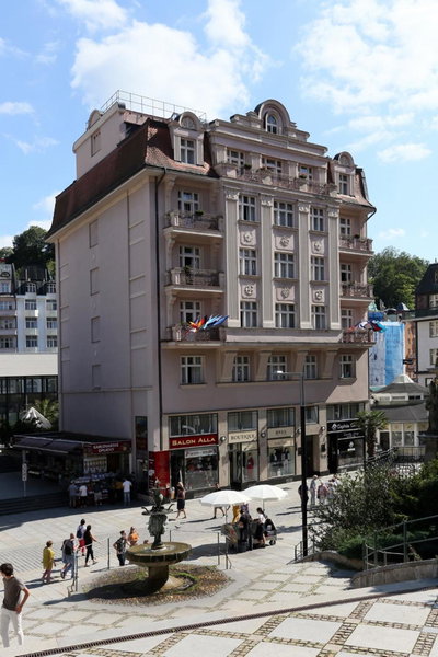 Art Deco WOLKER by ASTORIA Hotel & Medical Spa, Karlovy Vary, Czechia
