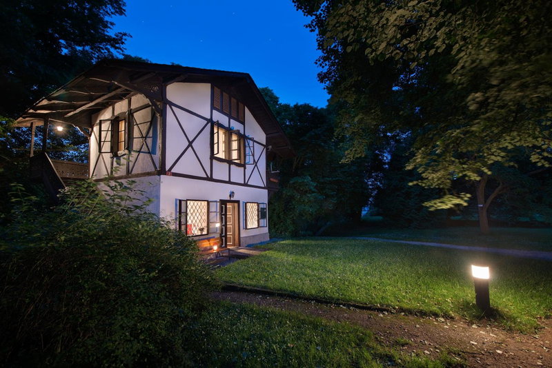 Chateau Loucen Garden Retreat, Mlada Boleslav, Czechia