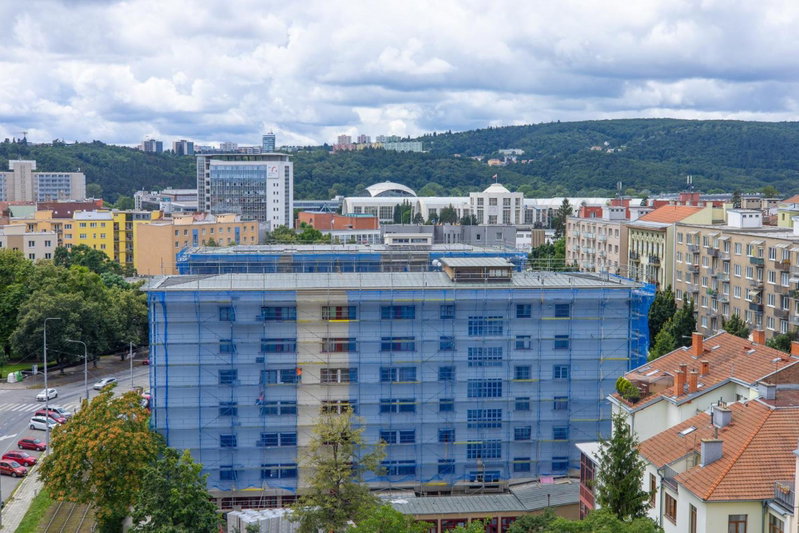 Rooftop Flower Power Apartment, Brno, Czechia