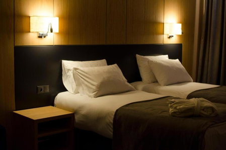 GAZDA Hotel&Restaurant - Self Chek-In, Modrany, Czechia