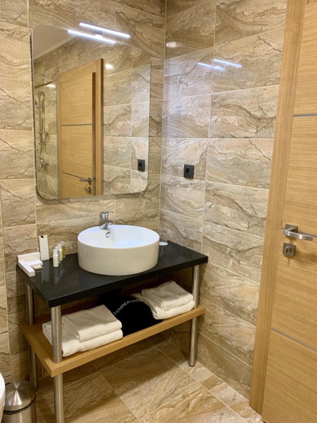 GAZDA Hotel&Restaurant - Self Chek-In, Modrany, Czechia
