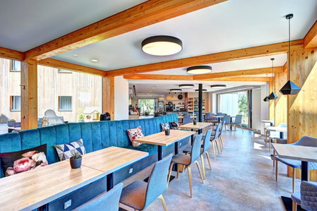 Wellness Hotel Fénix, Liberec, Czechia