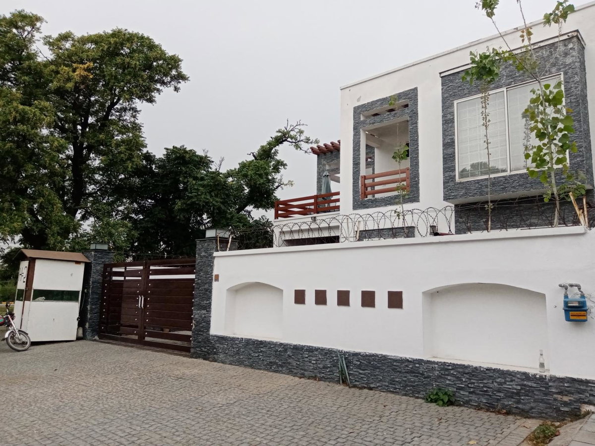 Hotel · Crosswinds Guest House, Islamabad