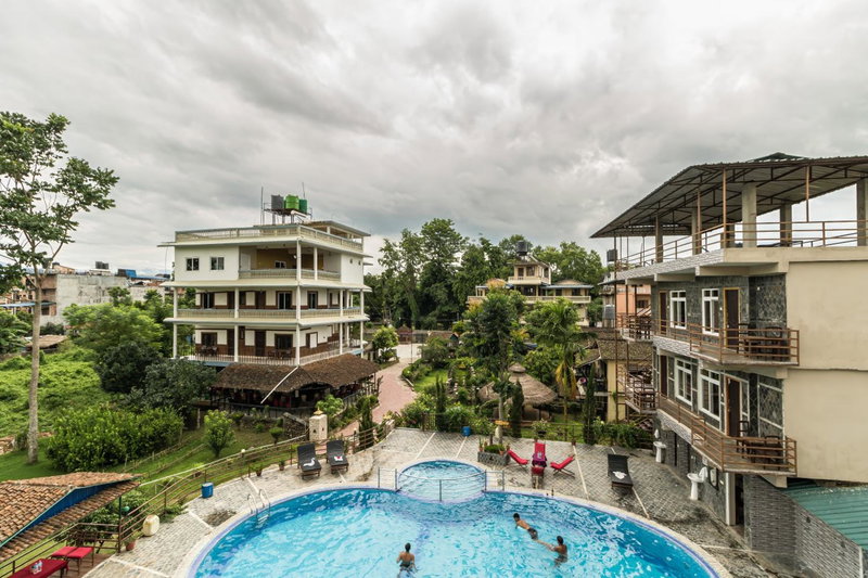 Hotel Riverside with Swimming pool, Sauraha, Nepal