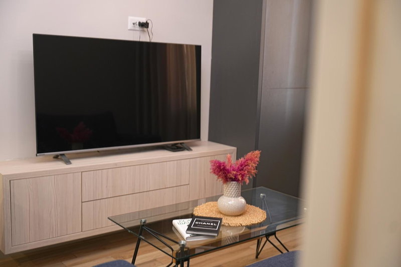 Deluxe apartments in the city center by Sweet Home, Yerevan, Армения