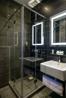 The Landmark Suites Westlands, Nairobi- Next to Westgate Mall, Nairobi, Kenya