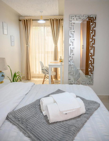 Furnished 1 Bedroom Apartment in Nairobi. 15 Mins to CBD. Free WI-FI & Parking, Nairobi, Kenya