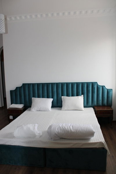 Otyak hotel EVN Zvartnots Airport, Shirabad, Армения