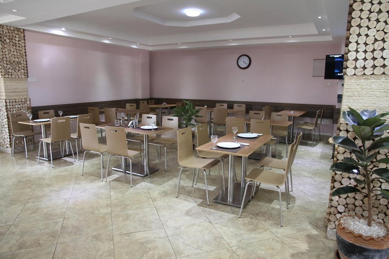 Namayiba Park Hotel, Kampala, Уганда