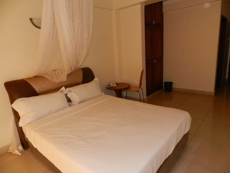 Hotel Jfrigh, Kampala, Уганда
