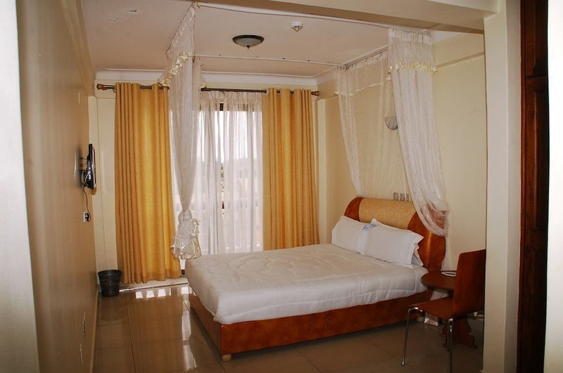 Hotel Jfrigh, Kampala, Уганда