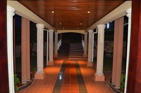 Abba Hotel, Kampala, Уганда