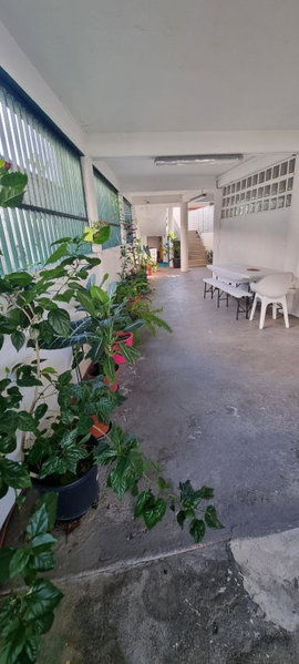 Chez Liliane, Saint-Denis, Treffen
