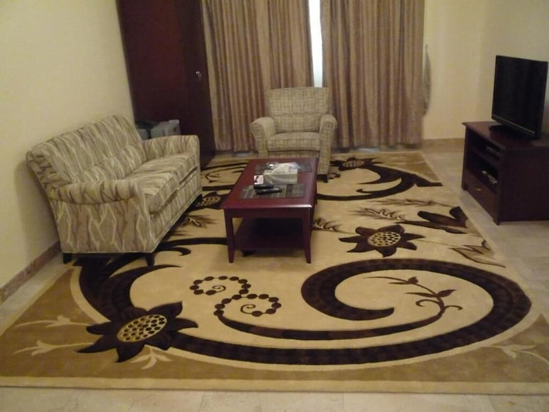 Hamasa Plaza Hotel and Apartments, Al Buraymi, Оман