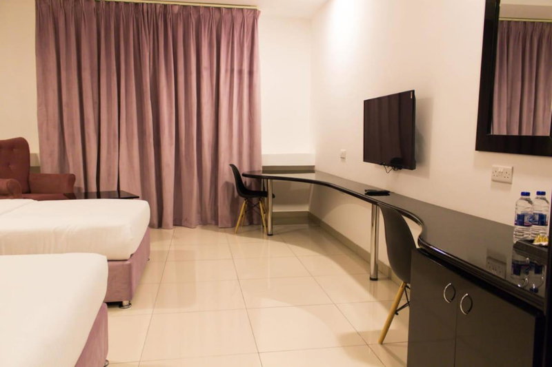 Parkside Plaza Muscat, Muscat, Oman