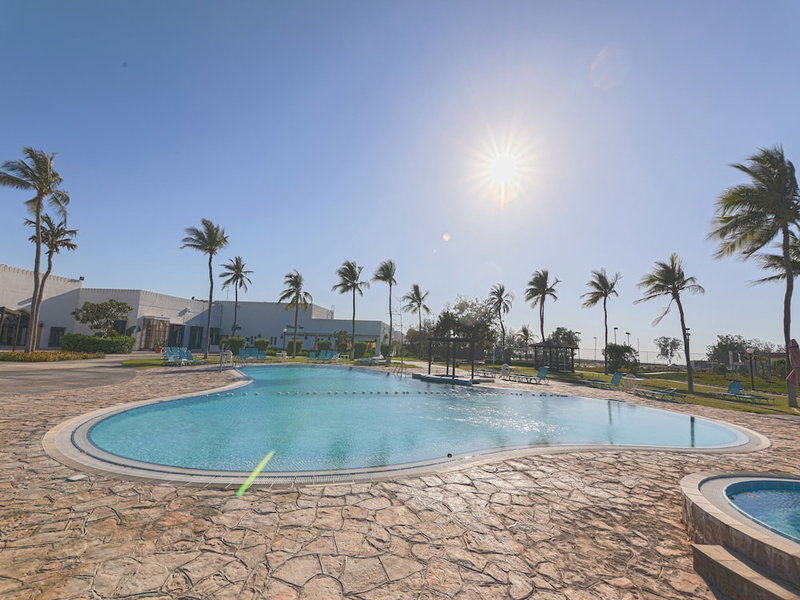 CAPITAL O133 Al Sawadi Beach Resort & Spa, Barka, Оман