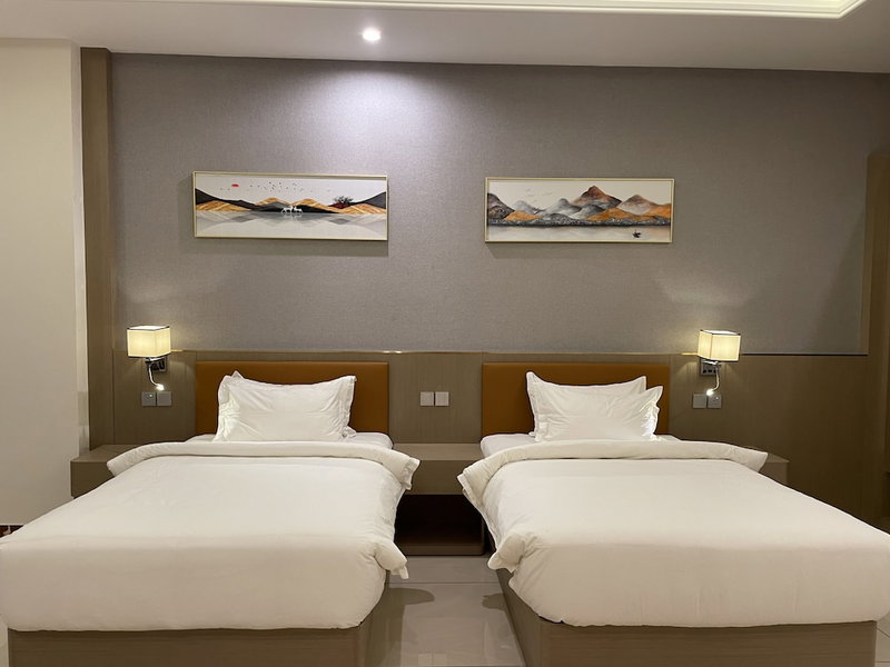 Season Inn Hotel, Seeb, Oman
