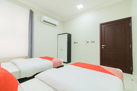 Super OYO 106 Muscat Grand Hotel Apartment, Seeb, Oman