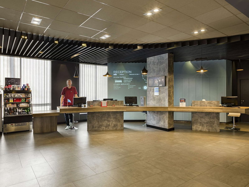 ibis Kyiv Railway Station, Киев, Украина