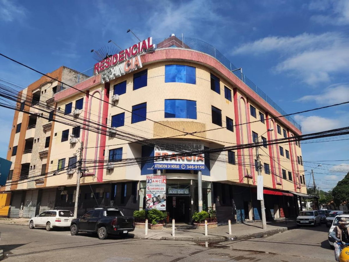 Residencial Francia, Боливия