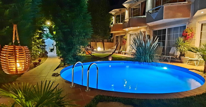 Aloha Apartments with pool, Skopje, North Macedonia