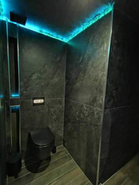 PentLux - SPA Penthouse in the heart of Skopje, Skopje, North Macedonia
