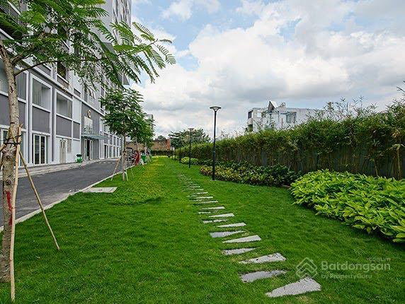 Apartment for rent in Ho Chi Minh City, Vietnam · Moonlight Boulevard · 3 rooms, 3 baths