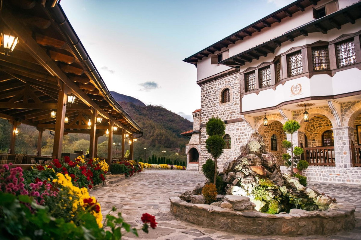 The House of the Miyaks, Macedonia del Norte