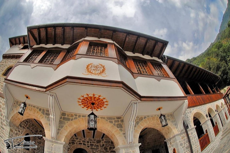 The House of the Miyaks, Rostuša, Macedonia del Norte