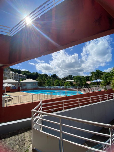 Studio paisible avec piscine, pas loin de la plage, La Trinité, Martinique
