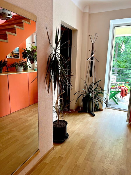 Studio apartment and FREE airport transfer, Rīga, Latvia