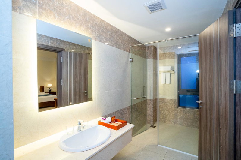 Navy Hotel Cam Ranh, Cam Ranh, Vietnam