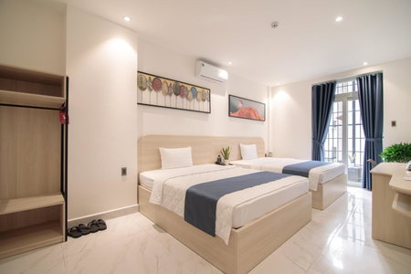 Bin Bin Hotel 8 - Near Sunrise City, Nha Be, Vietnam