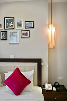 Golden Moon Suite Hotel & Travel, Hanoi, Vietnam