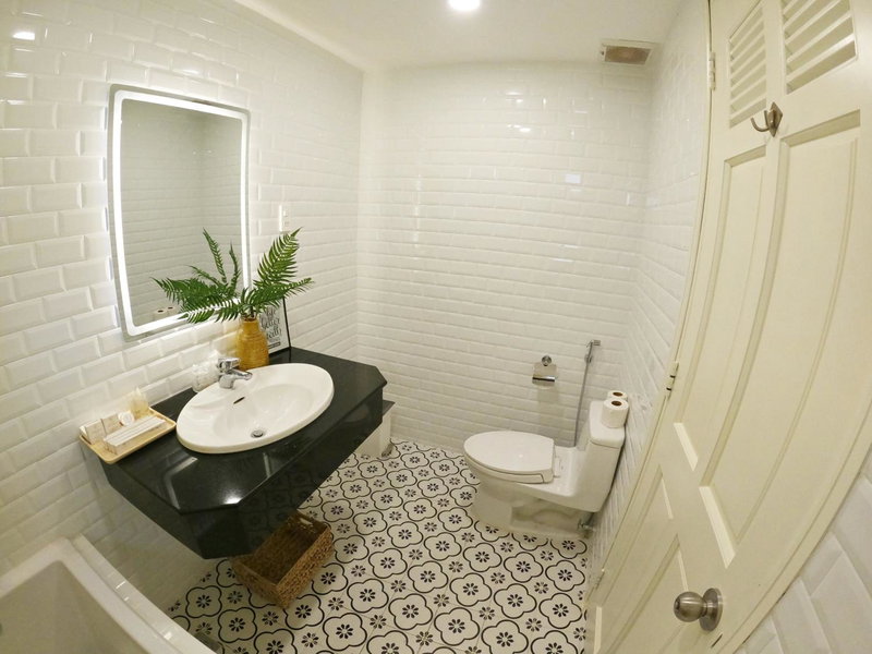 Dinh Phat Hotel, Nha Be, Vietnam