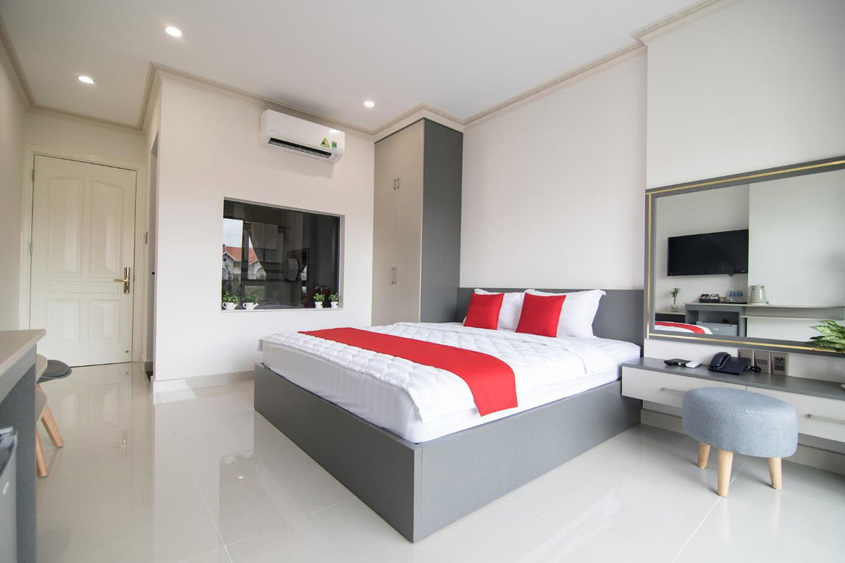 Bin Bin Hotel 7 - Near TON DUC THANG University, Vietnam