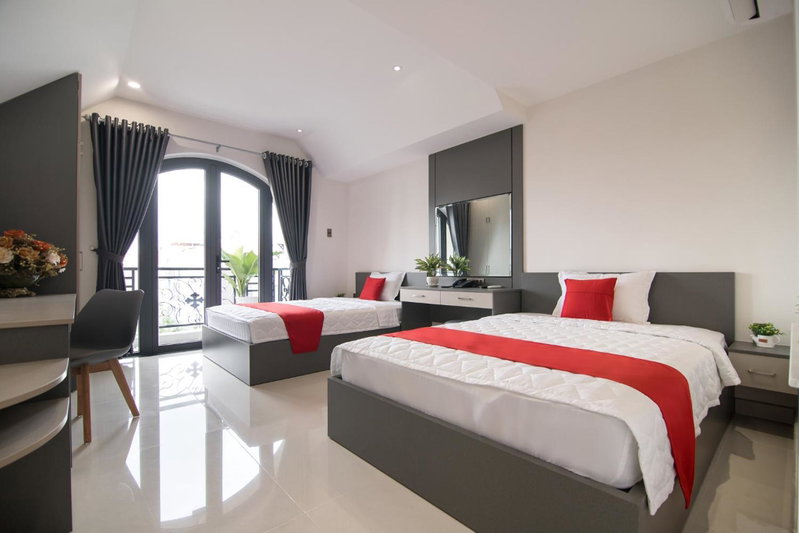 Bin Bin Hotel 7 - Near TON DUC THANG University, Nha Be, Vietnam