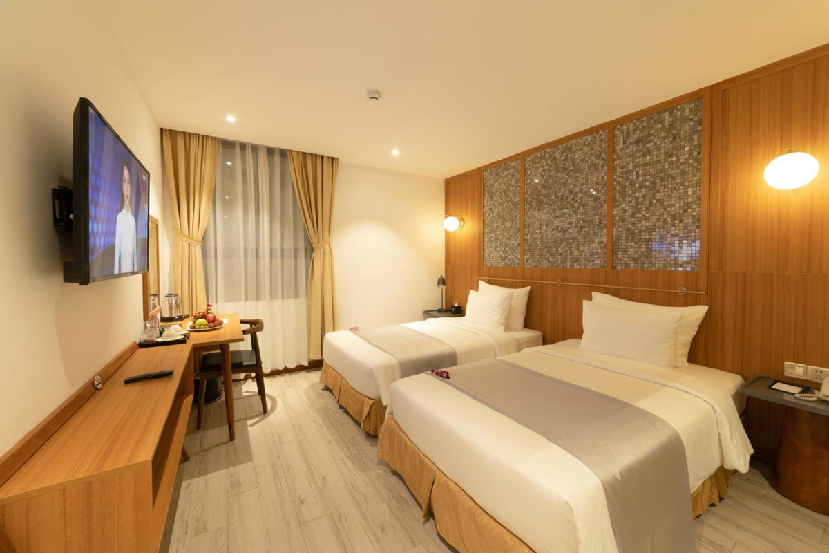 Majestic Premium Hotel, Вьетнам