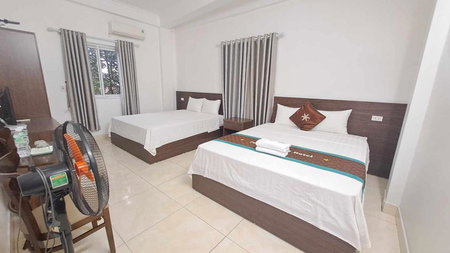 Family Transit Hotel, Quang Minh, Vietnam