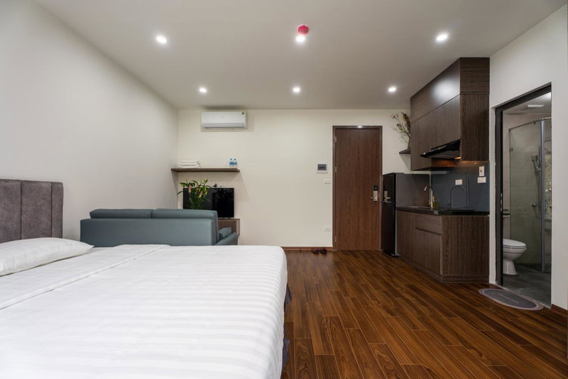 Granda Lake View Hotel & Apartment, Hanoi, Vietnam