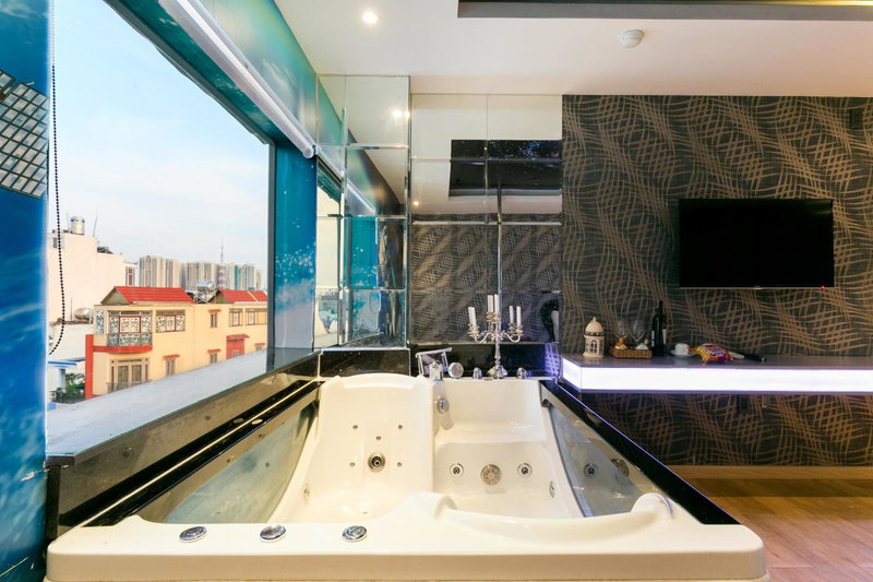 Collection O District 10 - Bonita Grand Hotel, Ho Chi Minh City, Vietnam