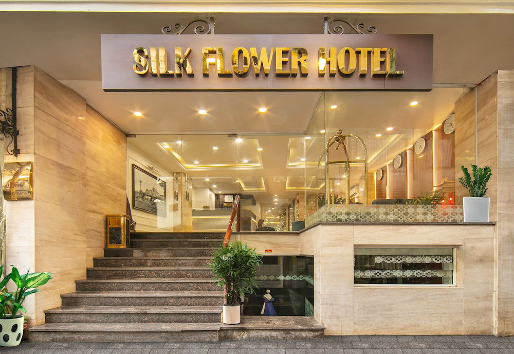 Отель · Silk Flower Hotel & Spa, Ханой
