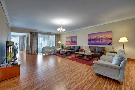 J5 Villas Holiday Homes - Barsha Gardens, Dubai, United Arab Emirates