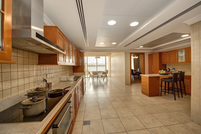 J5 Villas Holiday Homes - Barsha Gardens, Dubai, United Arab Emirates