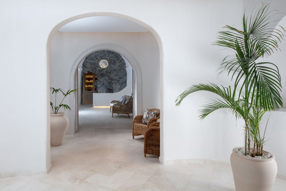 Anantara Santorini Abu Dhabi Retreat - Adults Only, United Arab Emirates