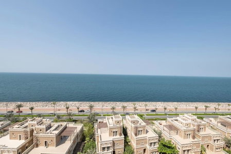 Balqis Residense Palm Jumeirah,Pool, Beach, Top floor, Full sea view, Restaurants, Dubai, United Arab Emirates