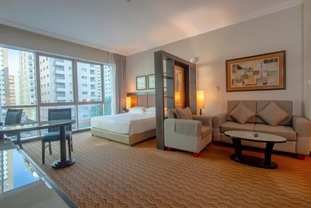 Hôtel · Al Manzel Hotel Apartments, Abou Dabi