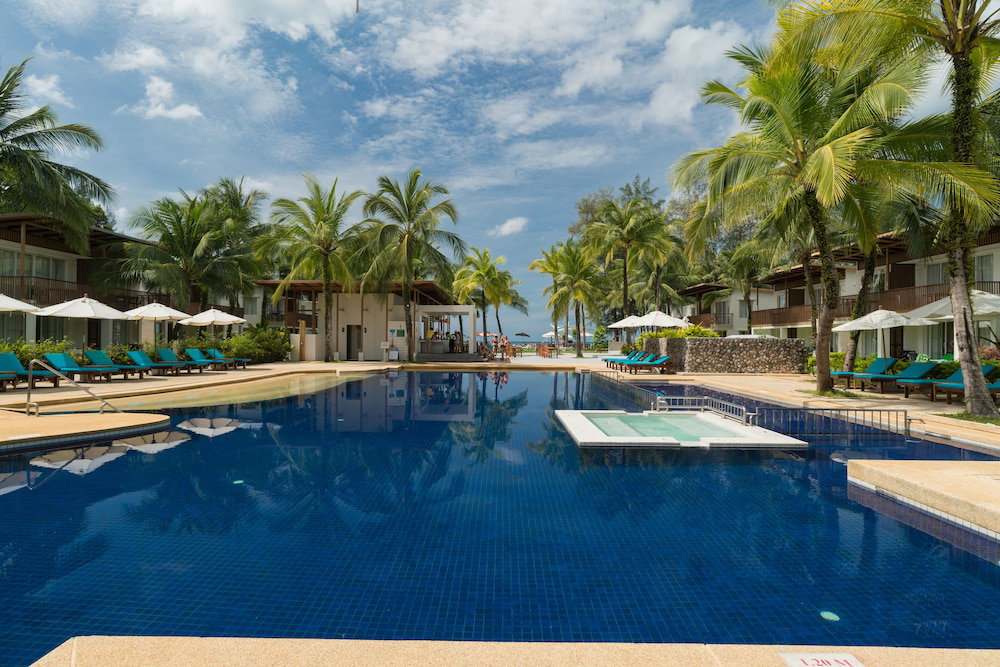 Hotel · The Briza Beach Resort Khaolak, Thai Mueang